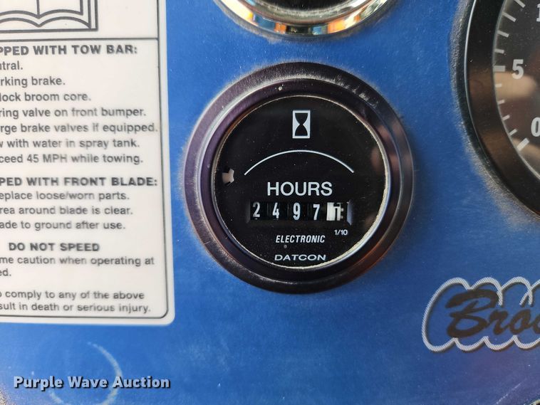 image for item DZ4312 2009 Broce Broom RJ350 broom