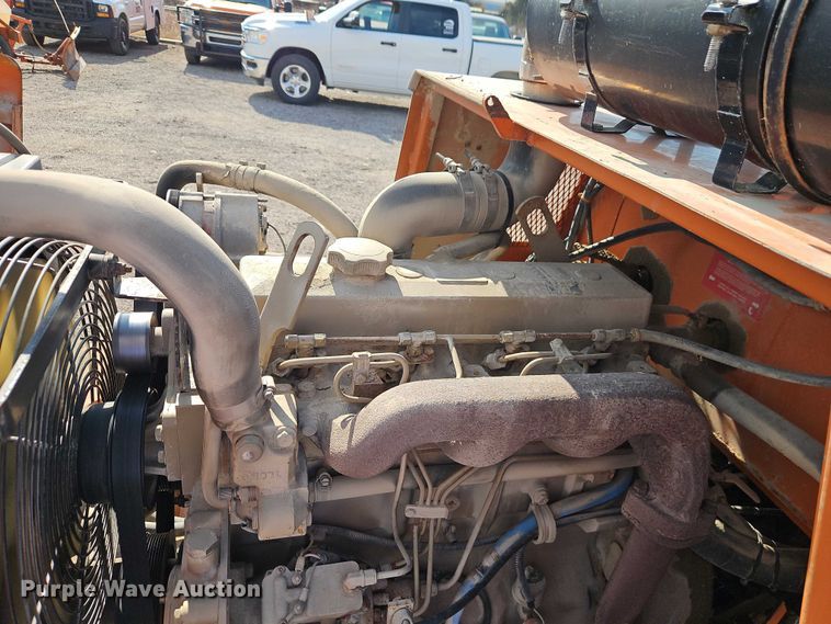 image for item DZ4312 2009 Broce Broom RJ350 broom