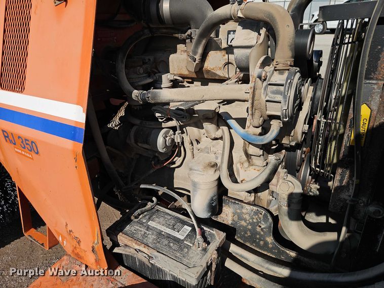 image for item DZ4312 2009 Broce Broom RJ350 broom