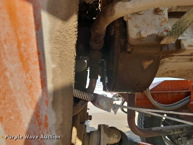 image for item DZ4312 2009 Broce Broom RJ350 broom