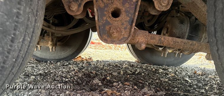 image for item DZ4313 2004 Landoll 345C tilt deck equipment trailer