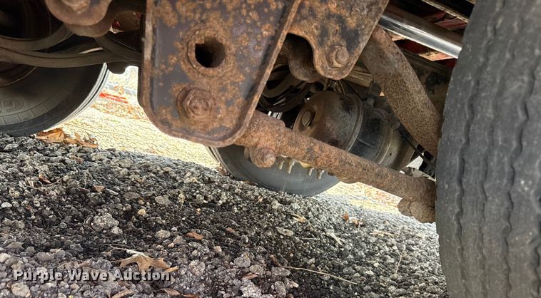 image for item DZ4313 2004 Landoll 345C tilt deck equipment trailer