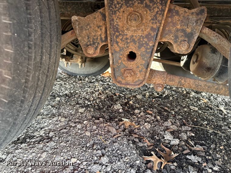 image for item DZ4313 2004 Landoll 345C tilt deck equipment trailer