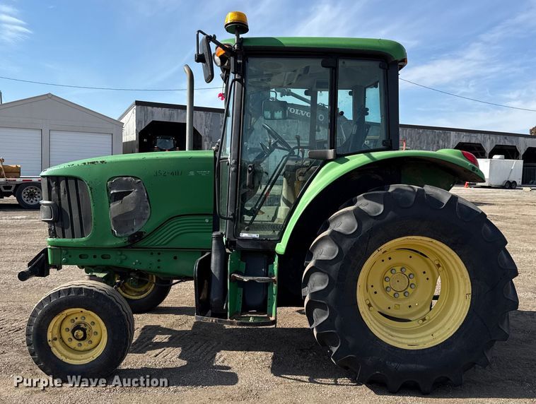 image for item DZ4314 John Deere 6415 tractor