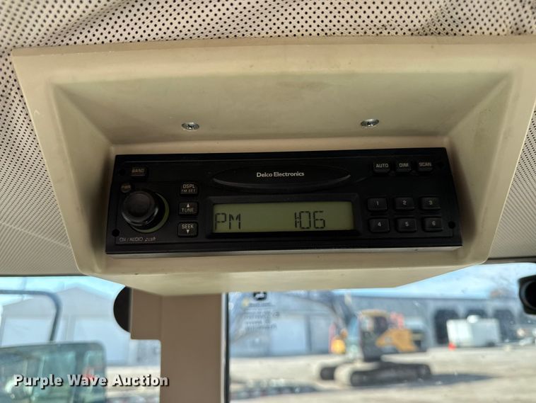 image for item DZ4314 John Deere 6415 tractor