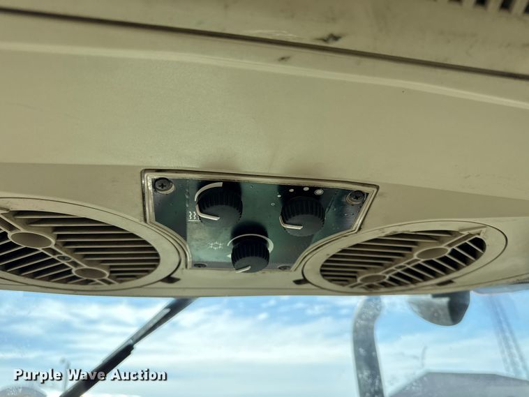 image for item DZ4314 John Deere 6415 tractor