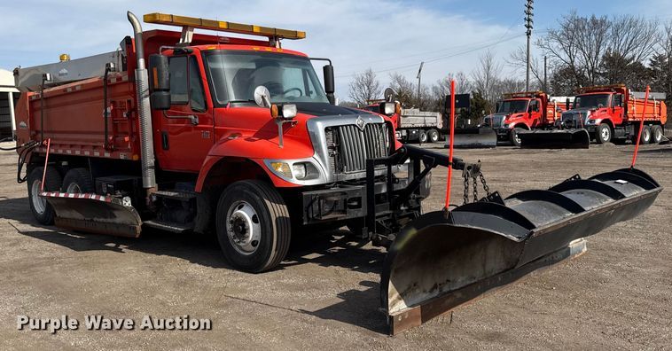 image for item DZ4315 2007 International 7400 dump truck