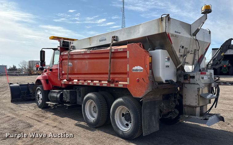 image for item DZ4315 2007 International 7400 dump truck