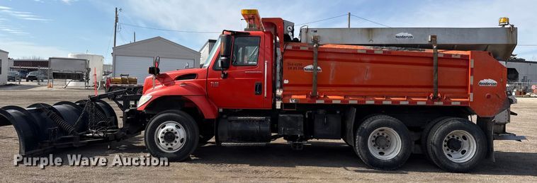 image for item DZ4315 2007 International 7400 dump truck