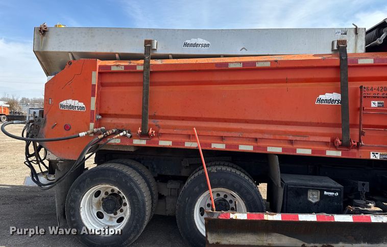 image for item DZ4315 2007 International 7400 dump truck