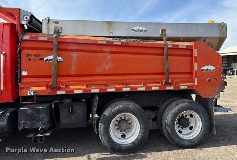 image for item DZ4315 2007 International 7400 dump truck