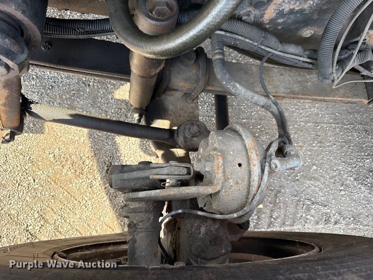 image for item DZ4315 2007 International 7400 dump truck