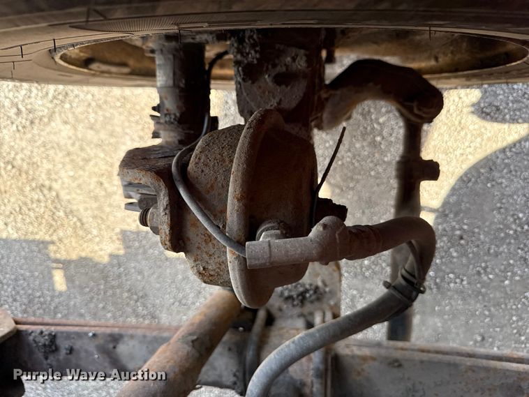 image for item DZ4315 2007 International 7400 dump truck