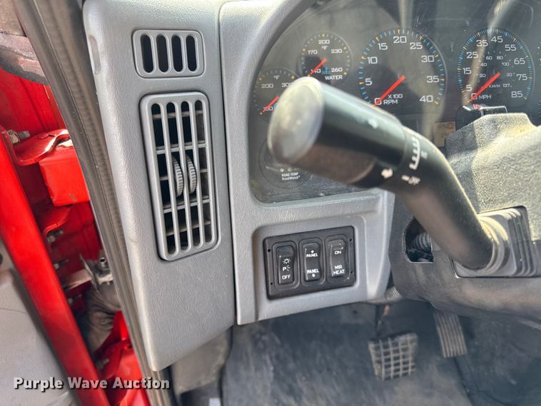 image for item DZ4315 2007 International 7400 dump truck