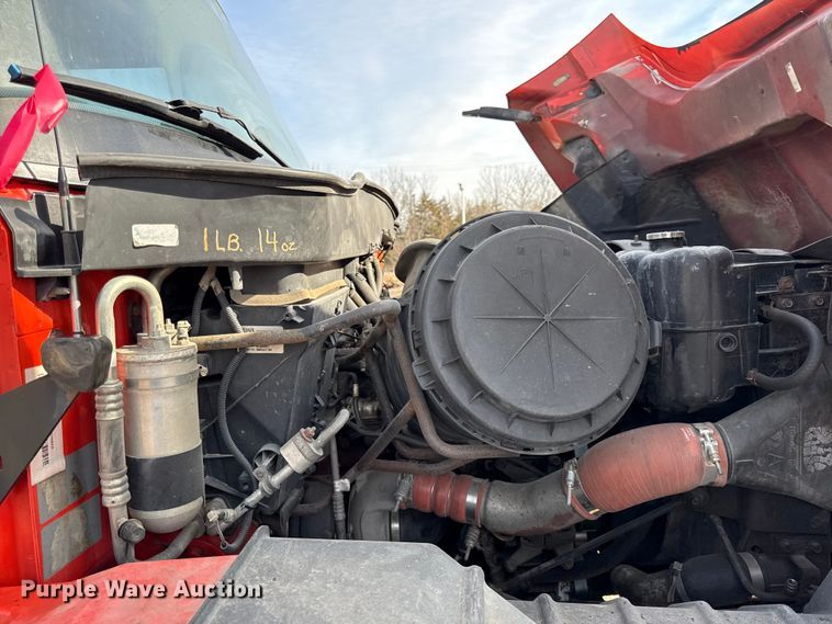 image for item DZ4315 2007 International 7400 dump truck