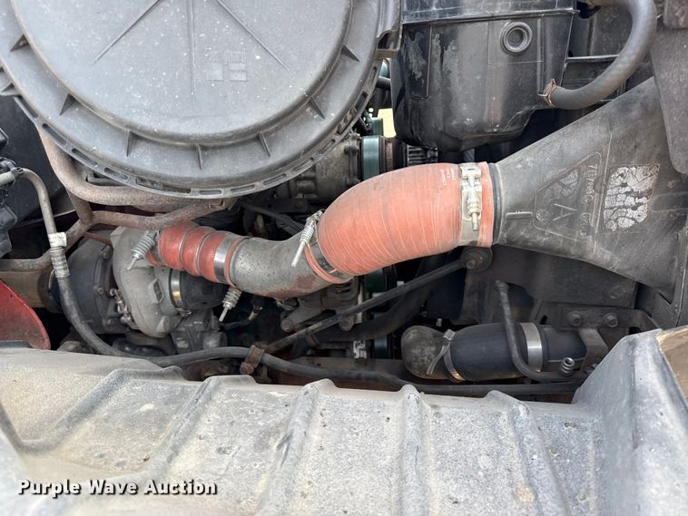 image for item DZ4315 2007 International 7400 dump truck