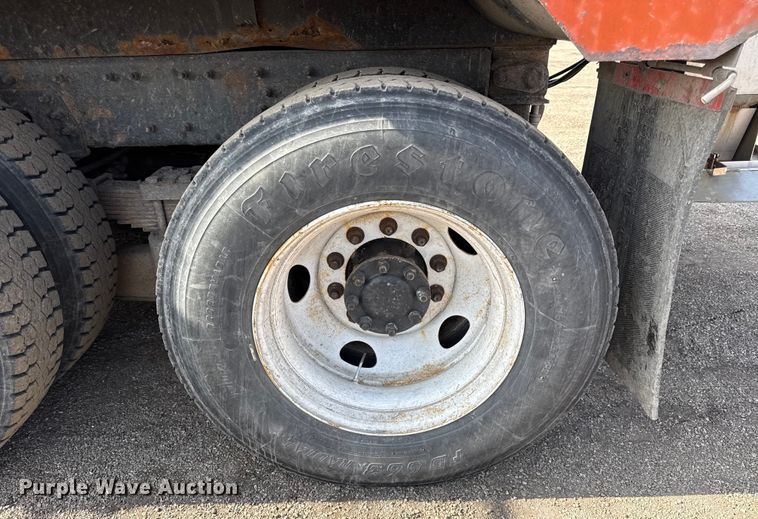 image for item DZ4315 2007 International 7400 dump truck