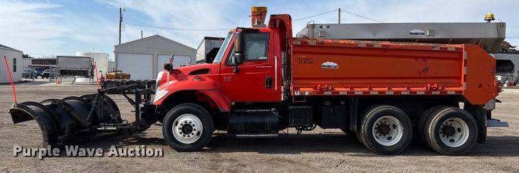 image for item DZ4316 2007 International 7400 dump truck