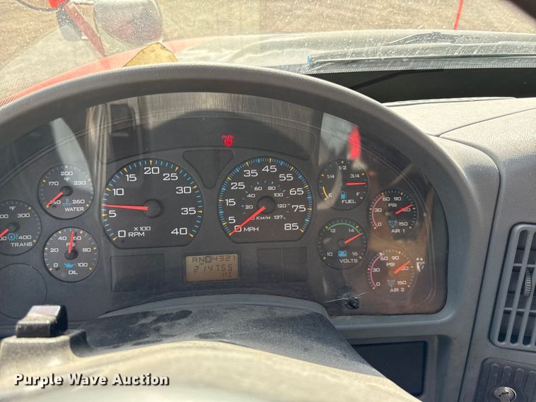 image for item DZ4316 2007 International 7400 dump truck