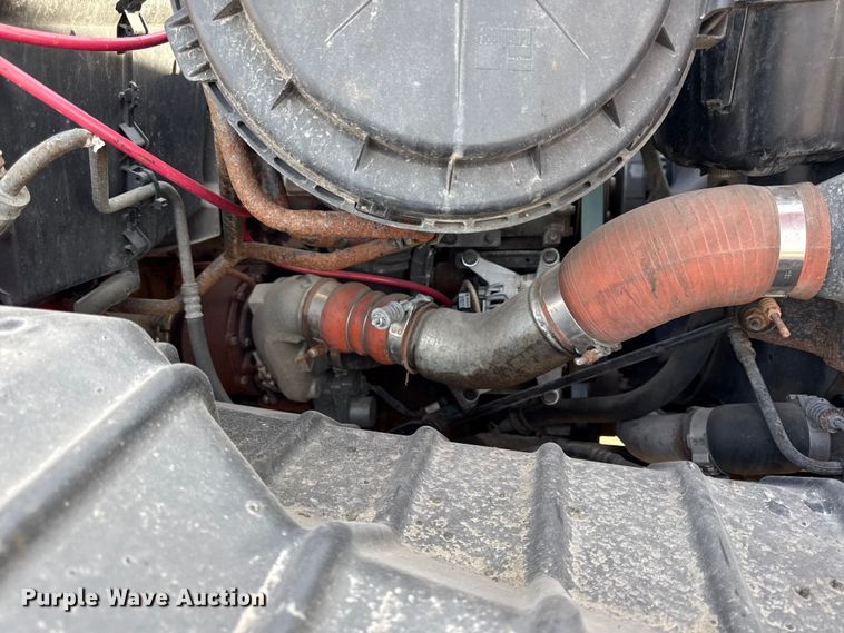 image for item DZ4316 2007 International 7400 dump truck