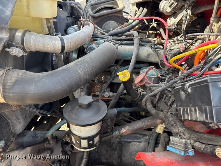 image for item DZ4316 2007 International 7400 dump truck