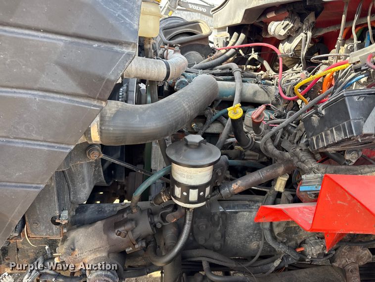 image for item DZ4316 2007 International 7400 dump truck