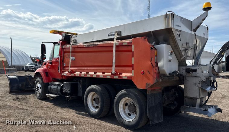 image for item DZ4317 2007 International 7400 dump truck