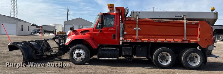 image for item DZ4317 2007 International 7400 dump truck