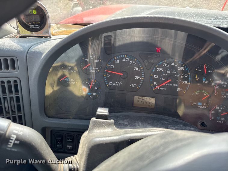 image for item DZ4317 2007 International 7400 dump truck