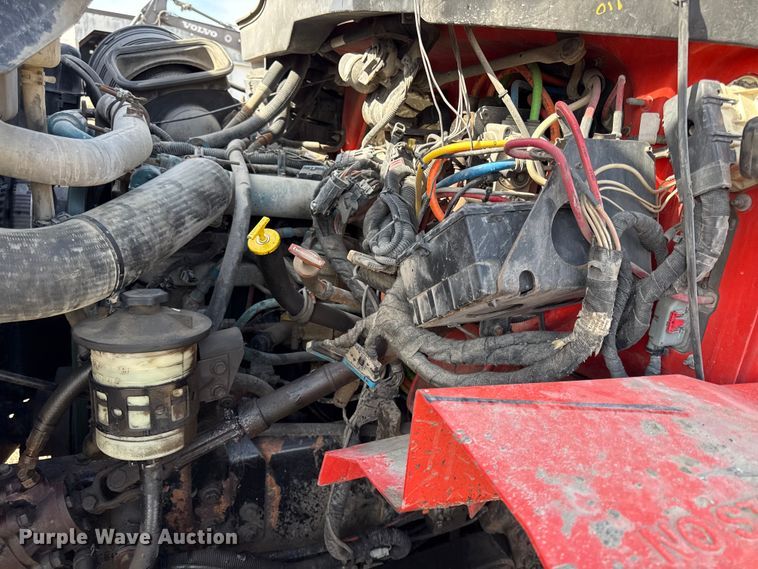 image for item DZ4317 2007 International 7400 dump truck