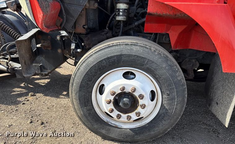 image for item DZ4317 2007 International 7400 dump truck