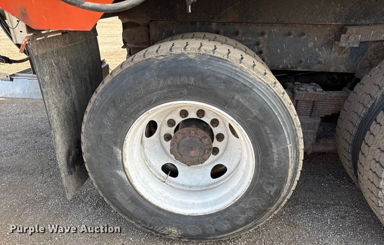 image for item DZ4317 2007 International 7400 dump truck