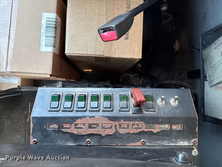 image for item DZ4318 2007 International 7400 dump truck