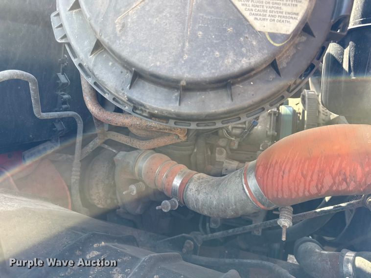 image for item DZ4318 2007 International 7400 dump truck