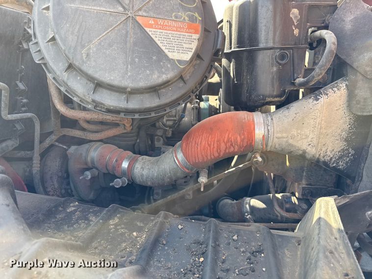 image for item DZ4318 2007 International 7400 dump truck