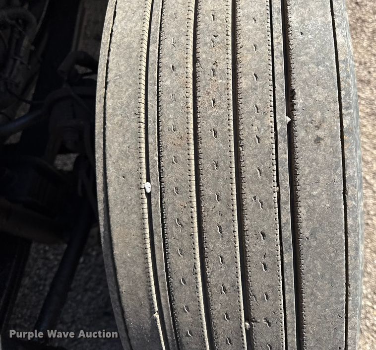 image for item DZ4318 2007 International 7400 dump truck