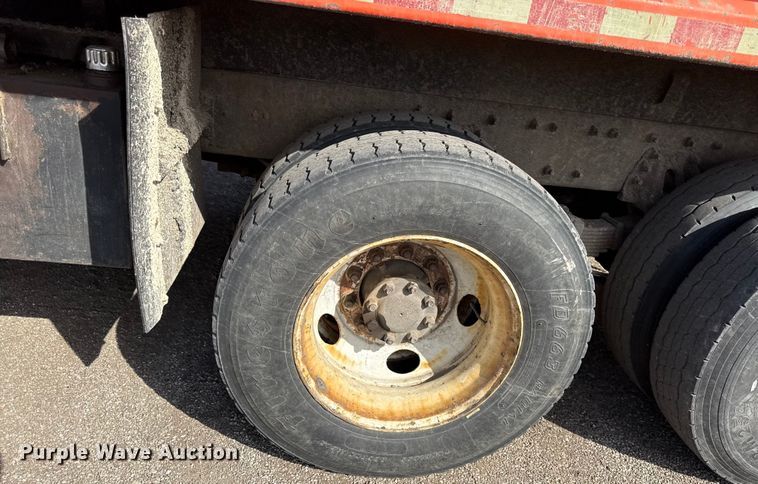 image for item DZ4318 2007 International 7400 dump truck