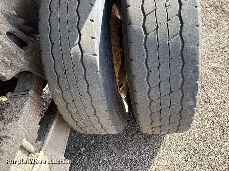 image for item DZ4318 2007 International 7400 dump truck