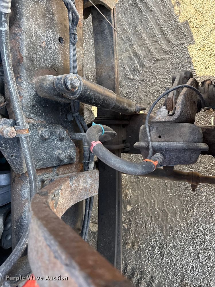 image for item DZ4319 2007 International 7400 dump truck