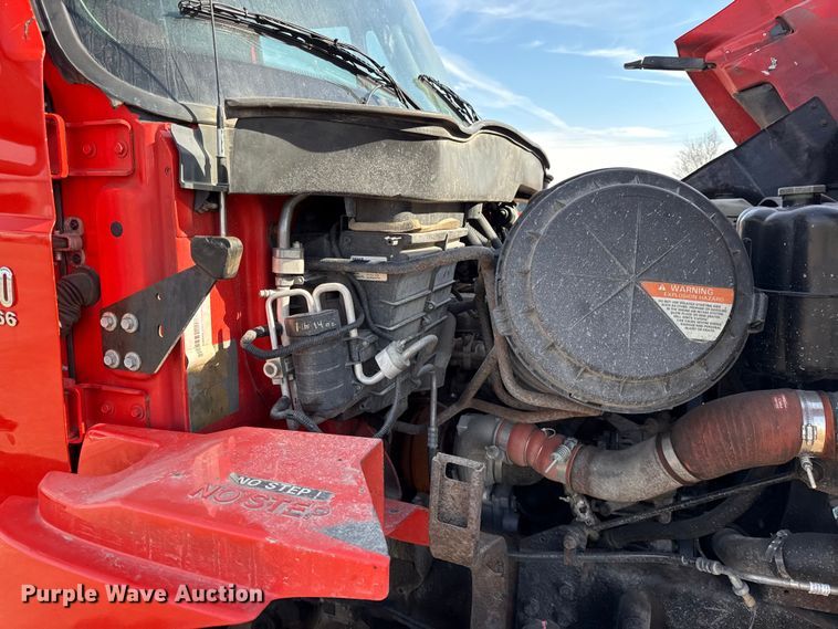 image for item DZ4319 2007 International 7400 dump truck