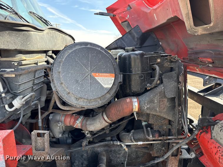 image for item DZ4319 2007 International 7400 dump truck