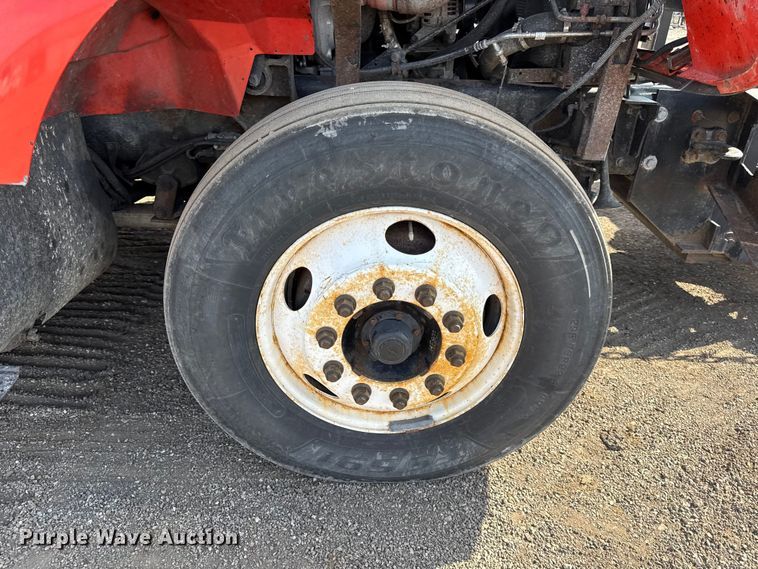 image for item DZ4319 2007 International 7400 dump truck