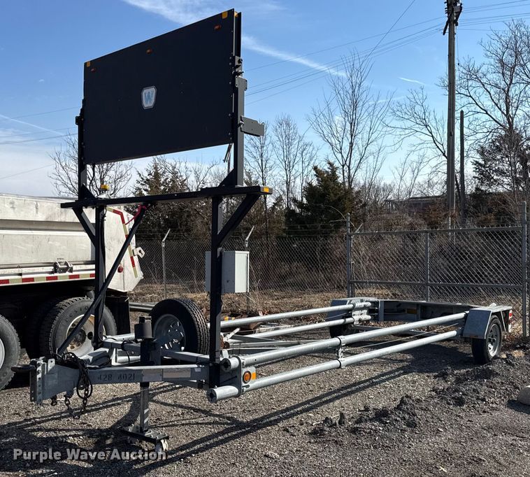 image for item DZ4320 2011 Trinity  Vorteq crash attenuator trailer