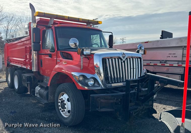 image for item DZ4321 2009 International SF525 dump truck