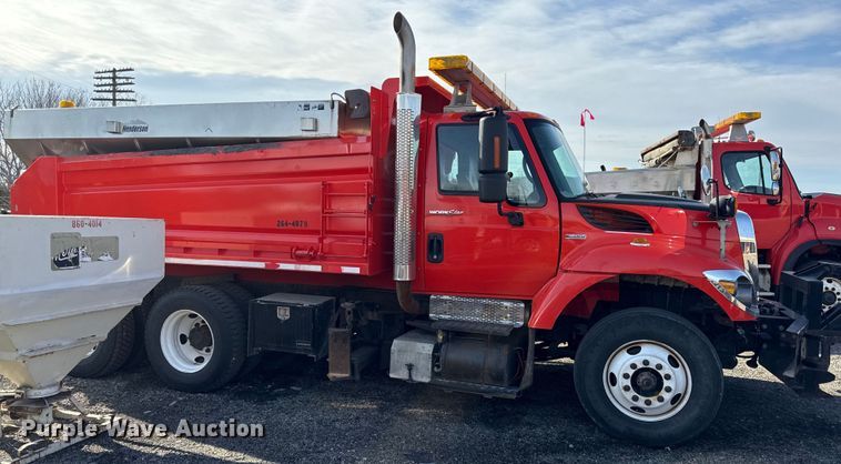 image for item DZ4321 2009 International SF525 dump truck