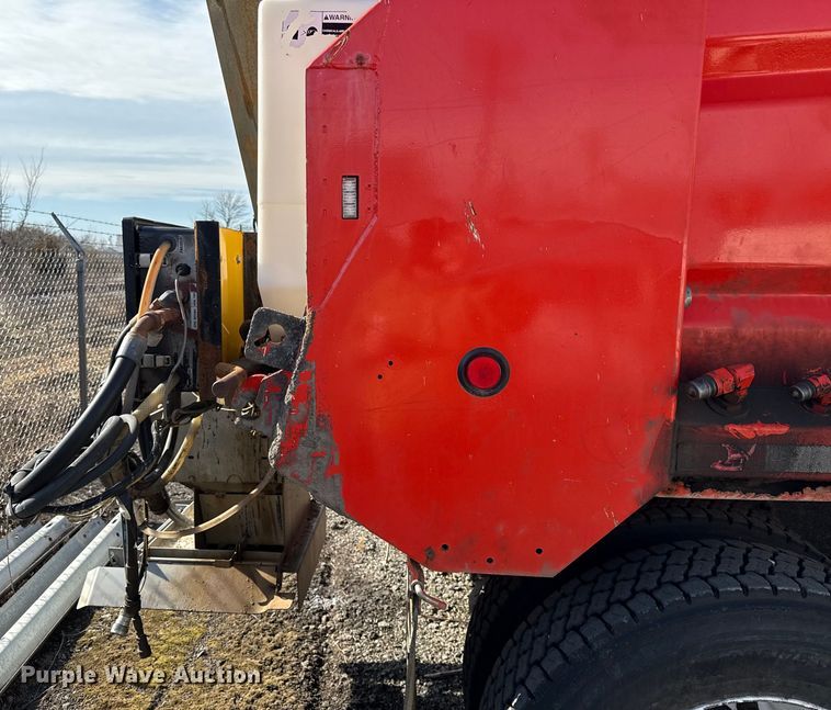 image for item DZ4321 2009 International SF525 dump truck