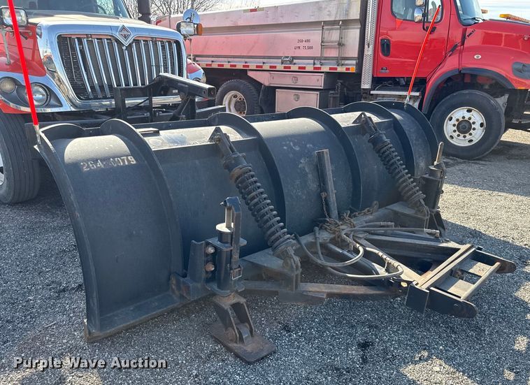 image for item DZ4321 2009 International SF525 dump truck