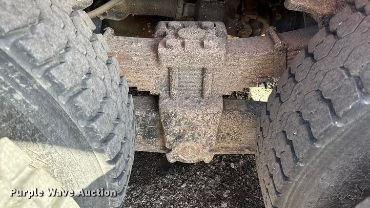 image for item DZ4321 2009 International SF525 dump truck