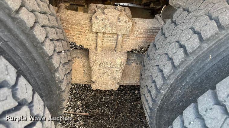 image for item DZ4321 2009 International SF525 dump truck