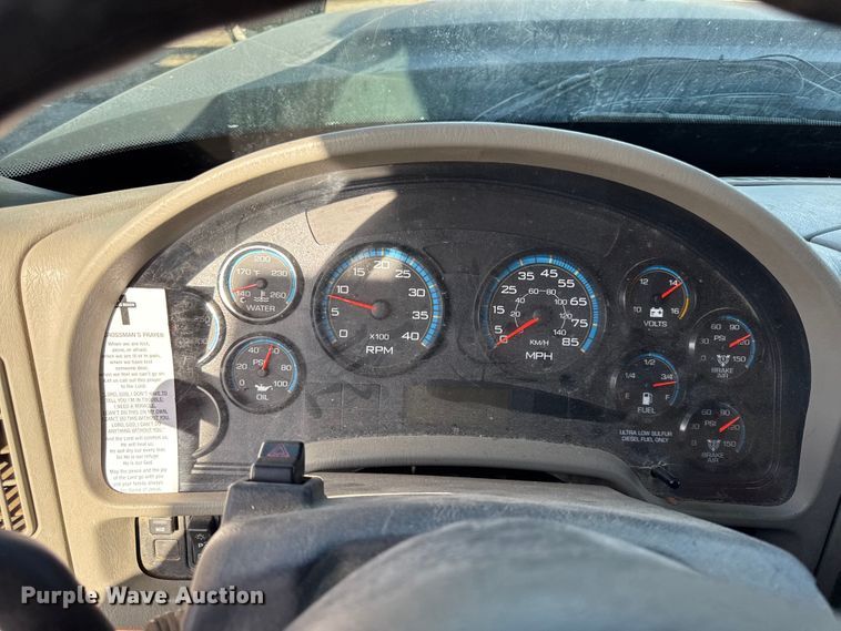 image for item DZ4321 2009 International SF525 dump truck